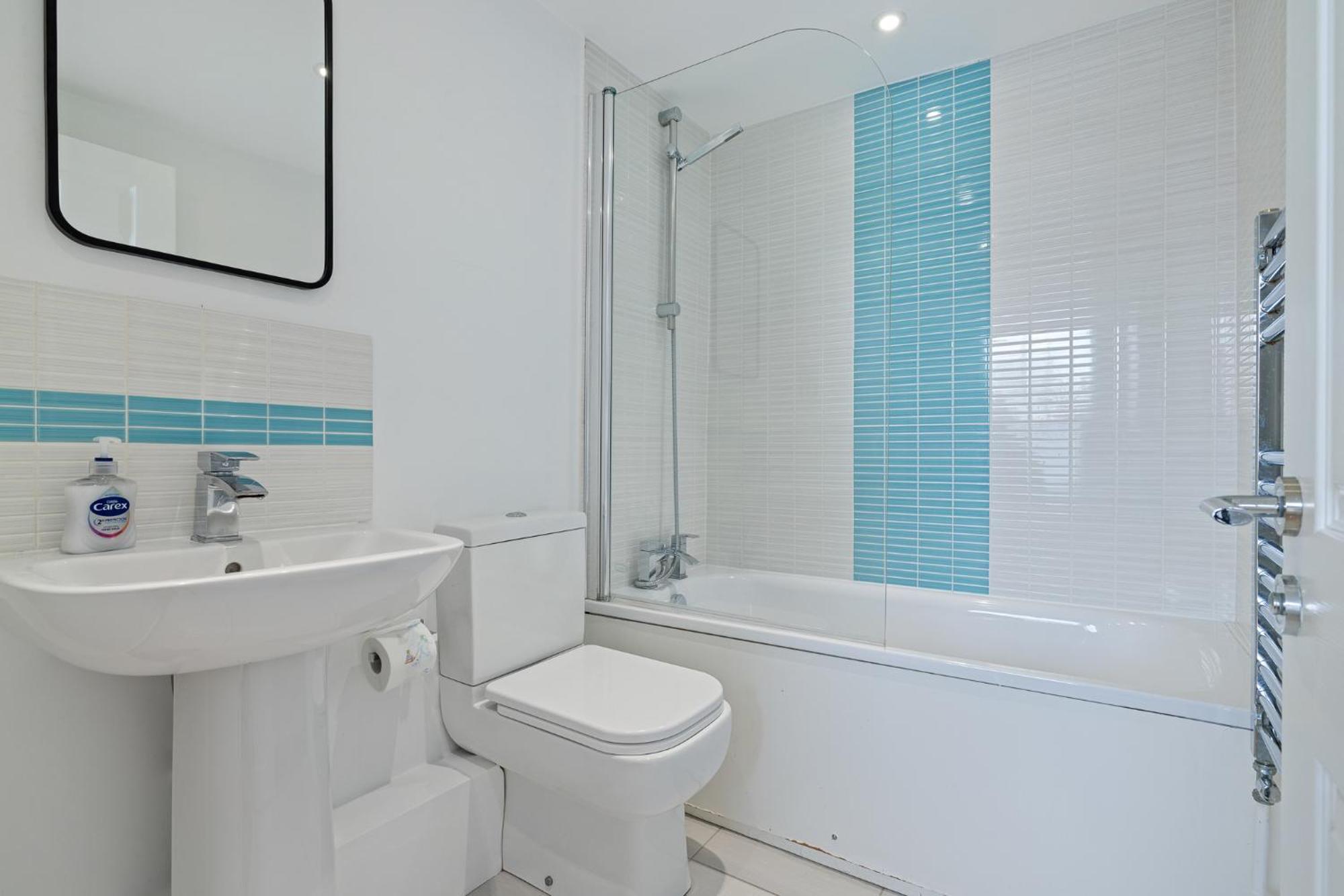 Centre With Cathedral Views And Free Parking Apartment Chichester